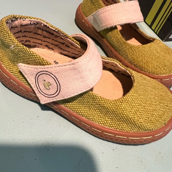 Livie & Luca Green Canvas Shoes - Picture 2 of 4